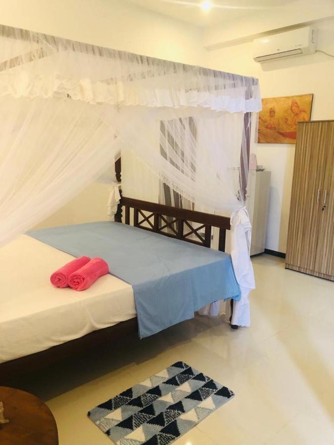 Coral Palm Villa And Apartment Unawatuna Exterior photo