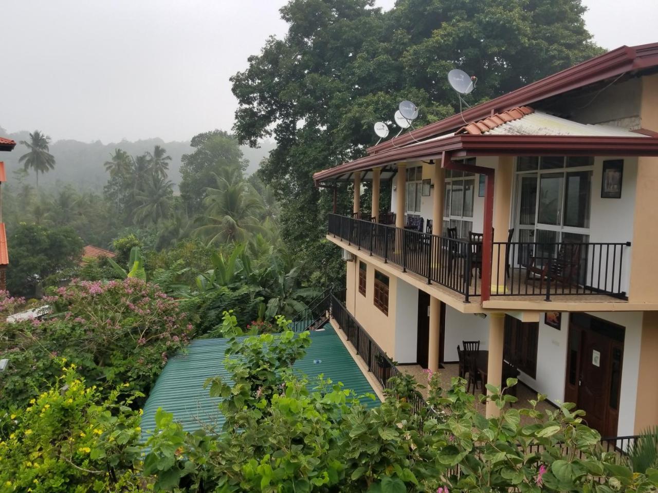 Coral Palm Villa And Apartment Unawatuna Exterior photo